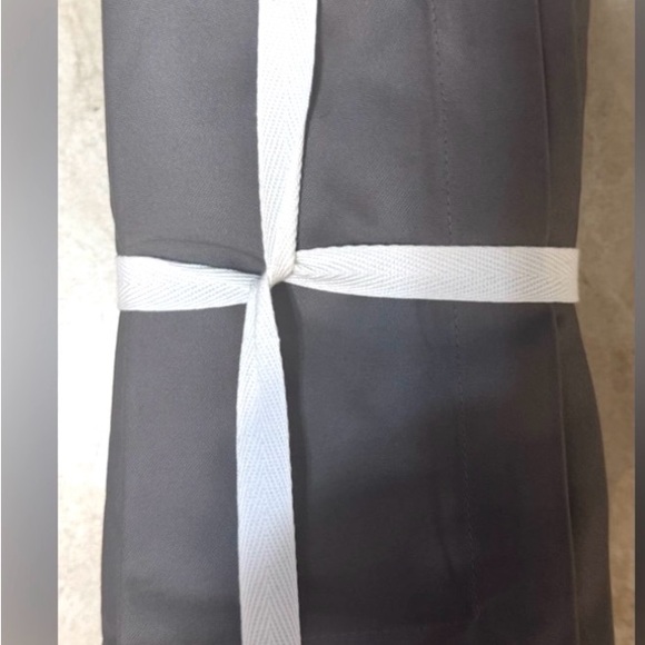 Williams Sonoma 12 Charcoal Hotel Dinner Napkins - Picture 7 of 9